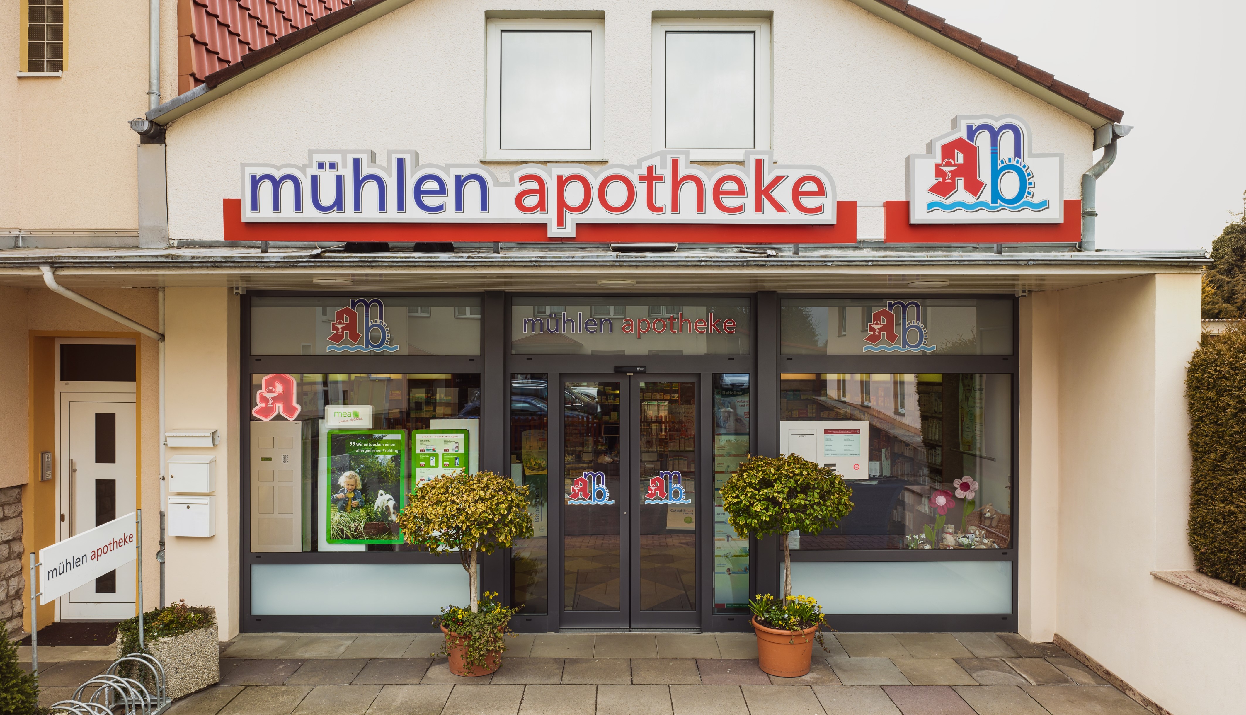 Mühlen Apotheke Außenansicht